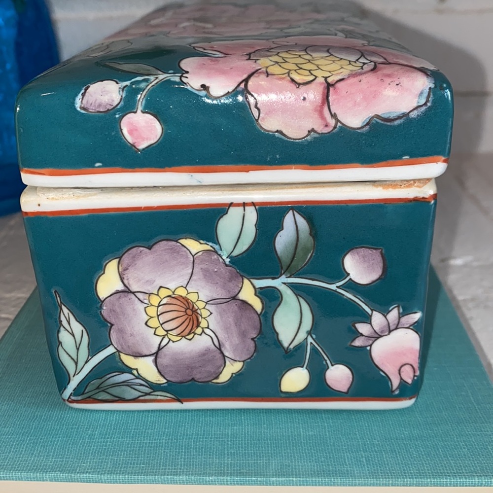 Vintage Trinket Box - Picture 11 of 12